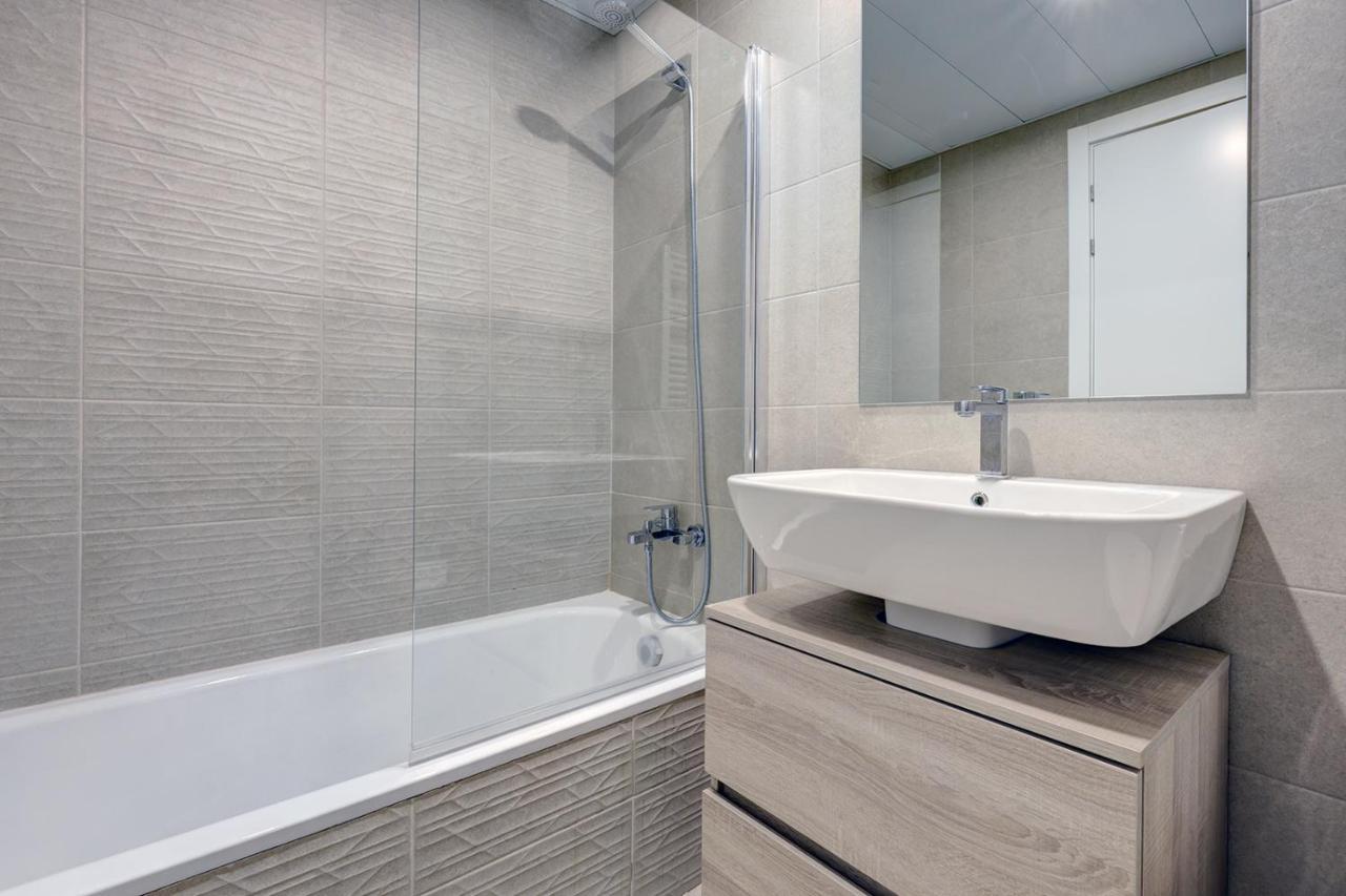 Stylish 2 Bedroom Apartment In Estepona Old Town Экстерьер фото