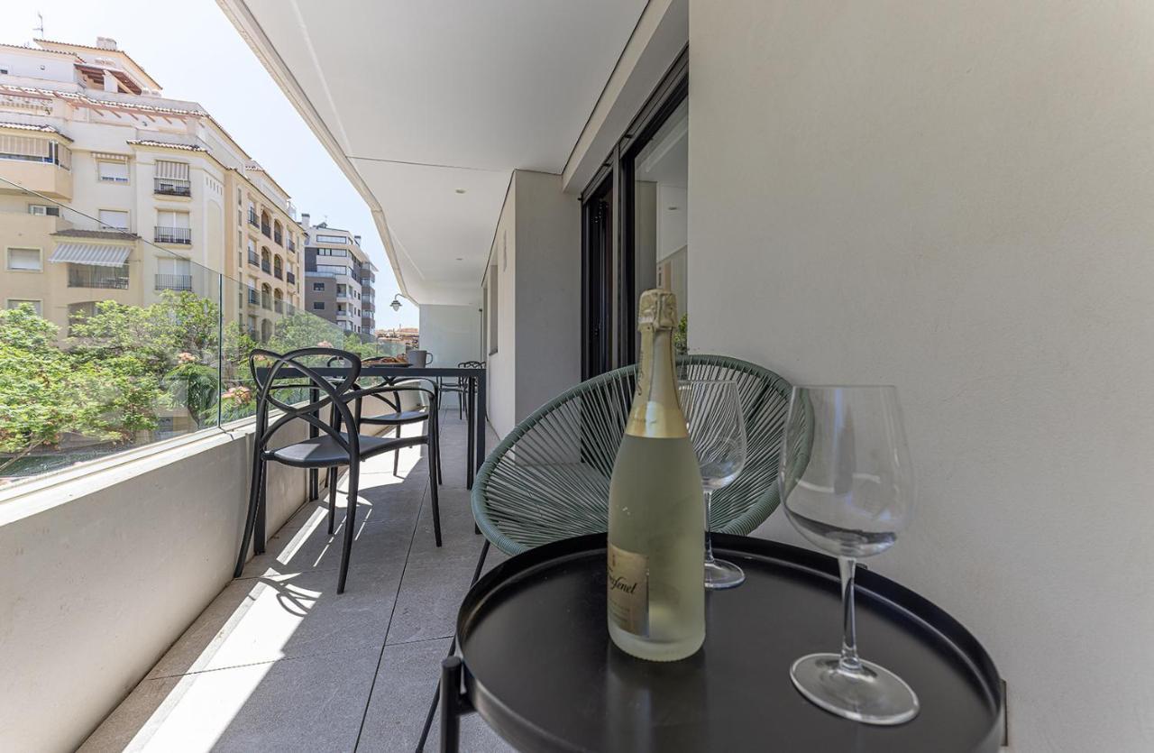 Stylish 2 Bedroom Apartment In Estepona Old Town Экстерьер фото